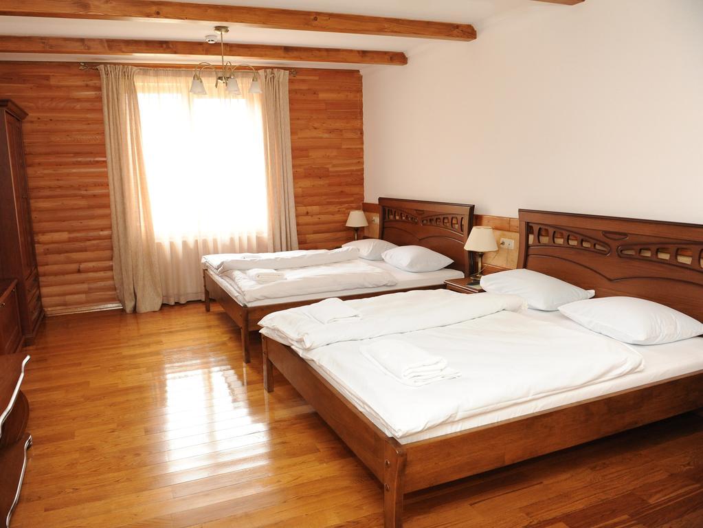 Hotel Perlyna Karpat Bukowel Zimmer foto