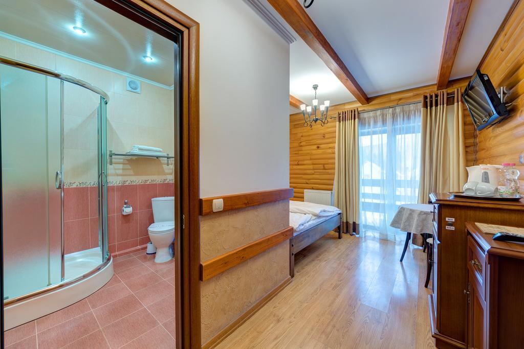 Hotel Perlyna Karpat Bukowel Exterior foto