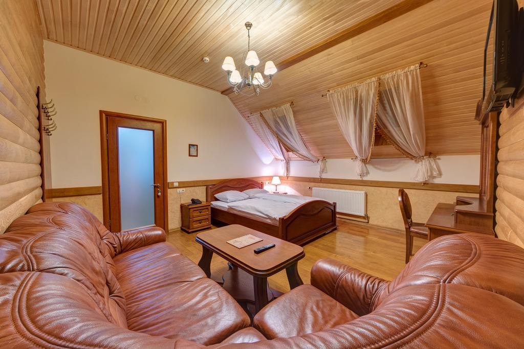 Hotel Perlyna Karpat Bukowel Exterior foto